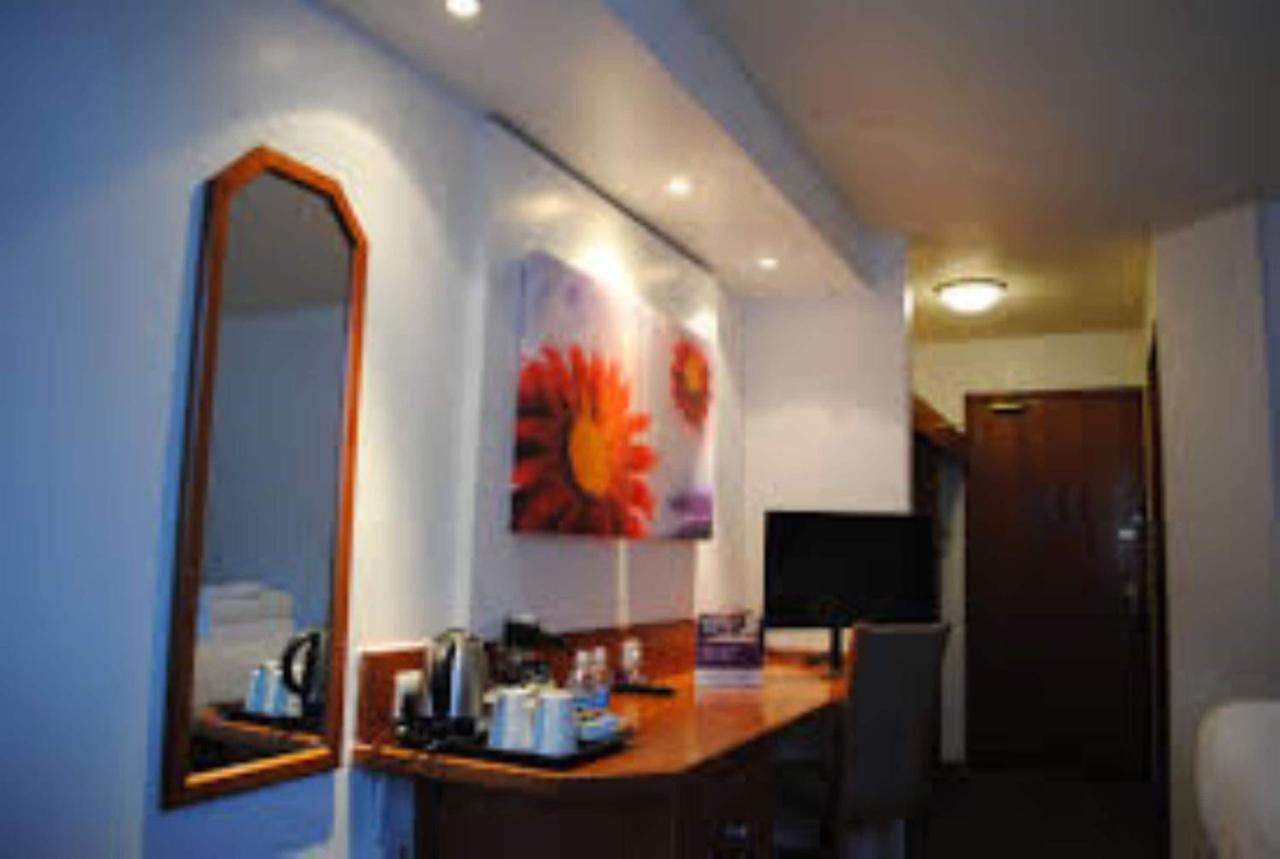 Bluemont Hotel Bromsgrove Eksteriør bilde